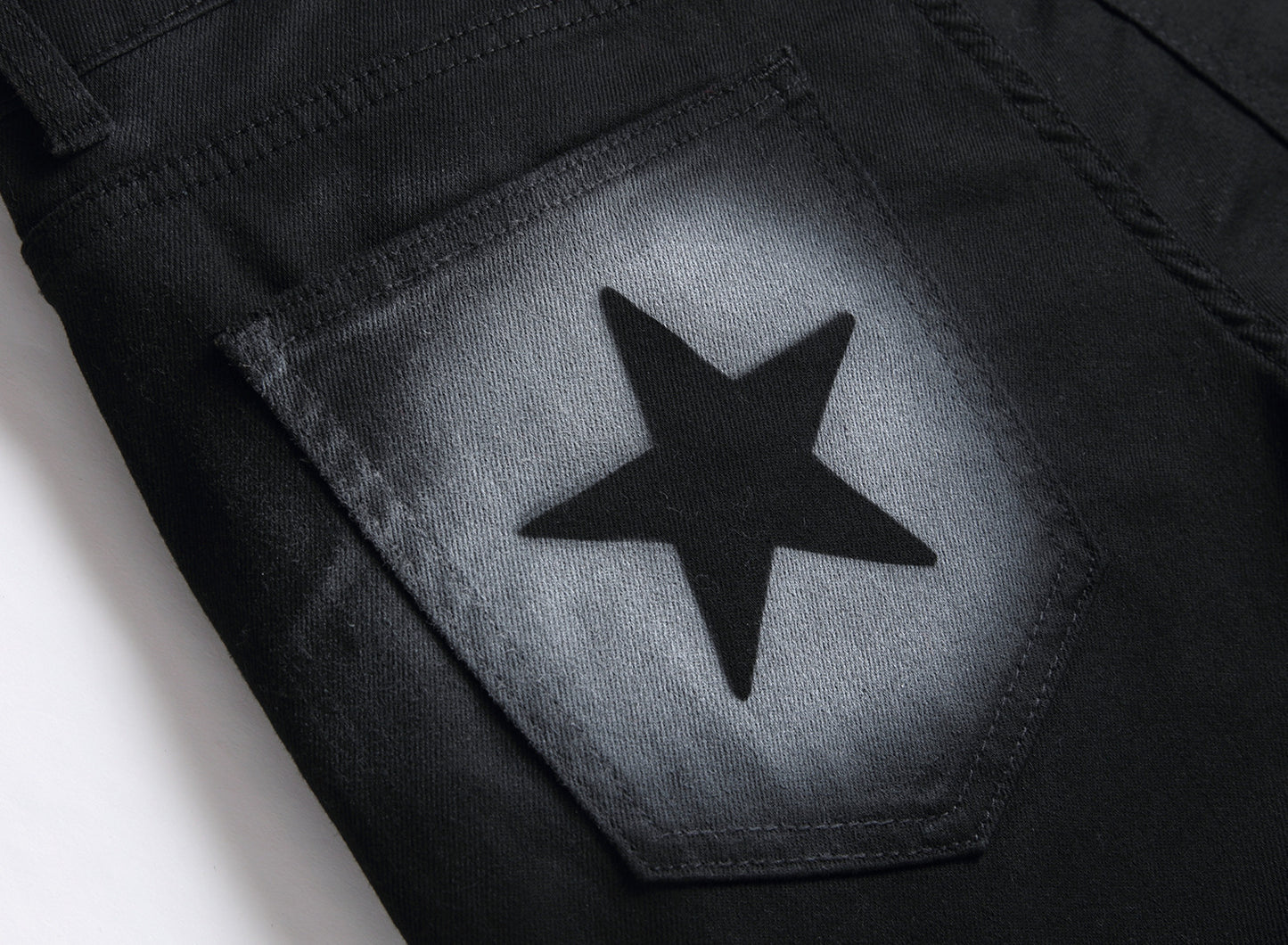 Men's Fashion Casual Cool Hand-painted Gun Spray Five-pointed Star Straight Jeans