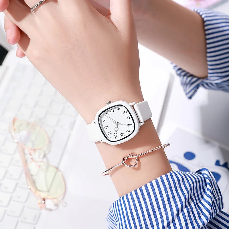 Fashion Brand Bear Women Quartz Watch 2024 Ladies Casual Silicone